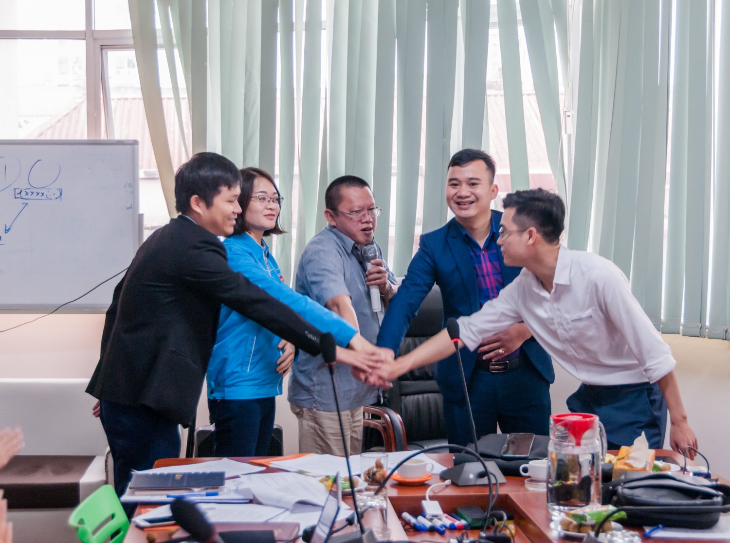 Thể hiện quyết tâm thực hiện chương trình liên kết