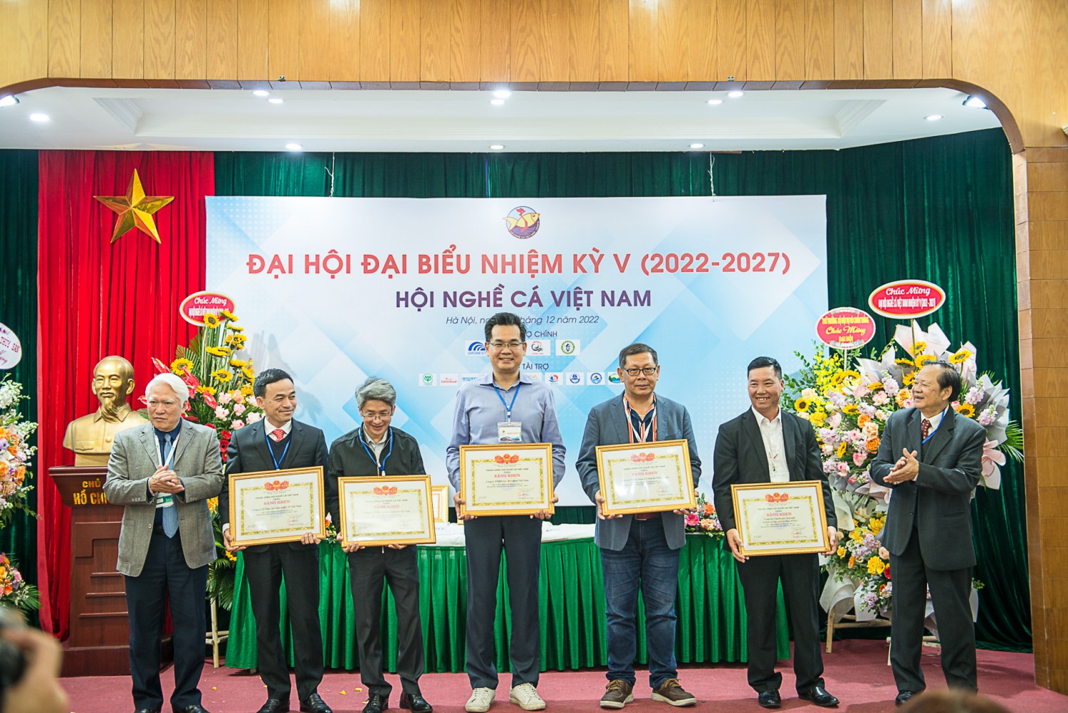 vth2208