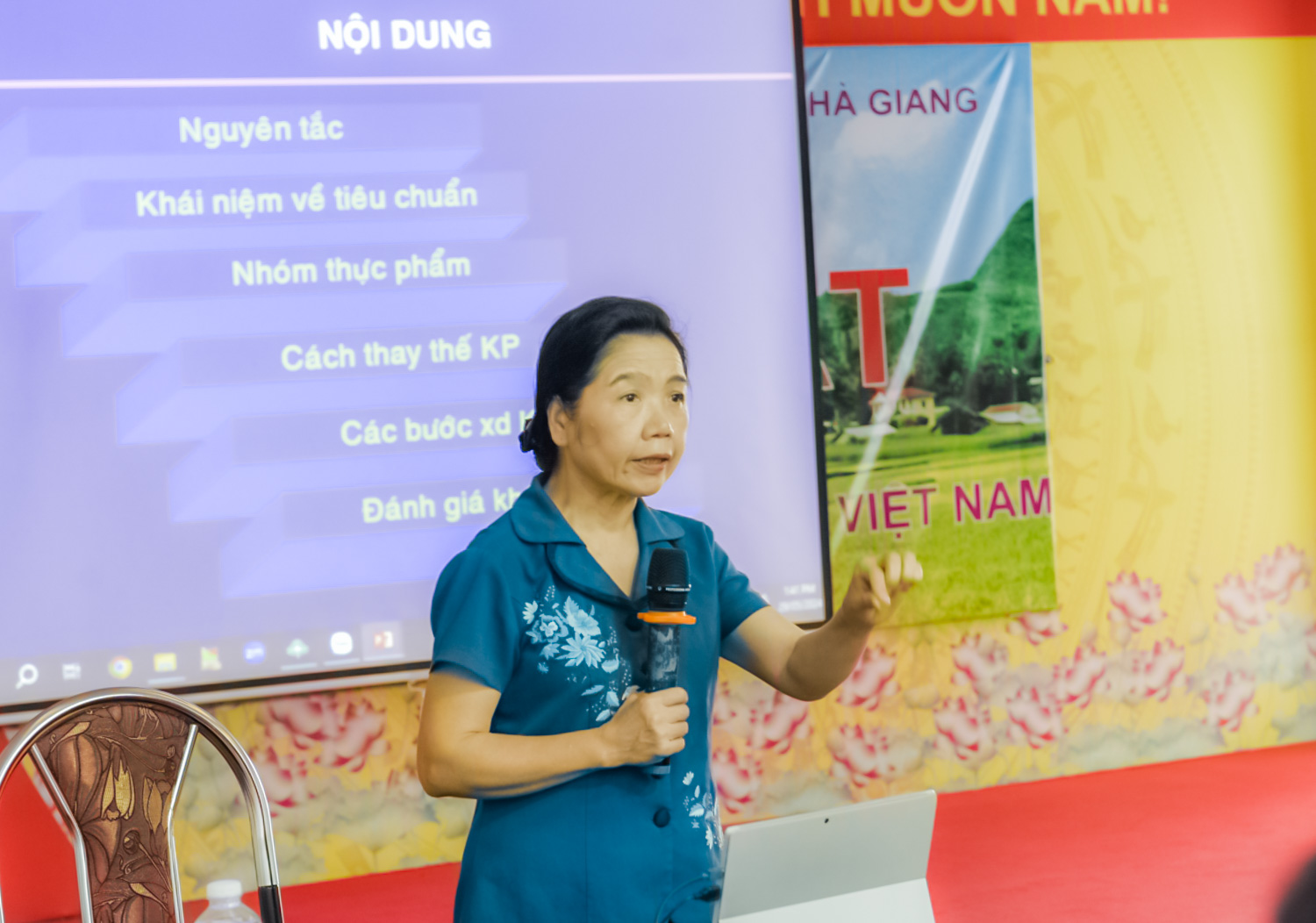  PGS. BS. TS. Lê Bạch Mai